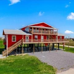 Unit C of Crystal Beach's Premier Triplex 2Bd/1Bth
