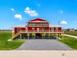Big 6BR Beach Getaway for 20 | Near Ferry, 3 Units