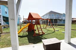 Golf Cart Rental, Playscape, Close to beach - Image 4