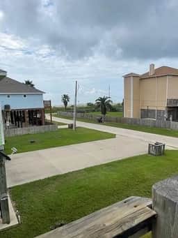 Gulf Views, Pet Friendly, Deck