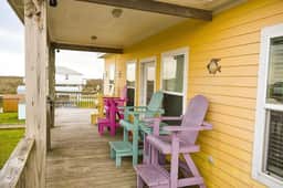 Sarenity - 3Bd/2Bth, 8 Guests, Pet Friendly