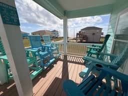 Reel Sunshine: 4BR/2BA - Beach, Solved - Image 3