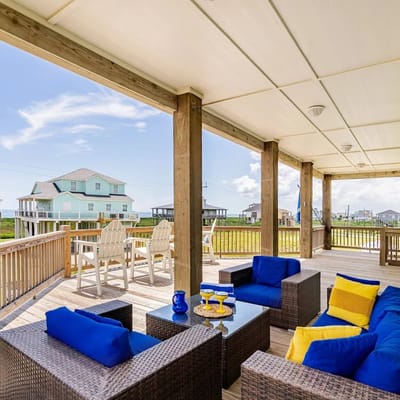 King Bed, Beach Views, The Lost Salt Surf Shack