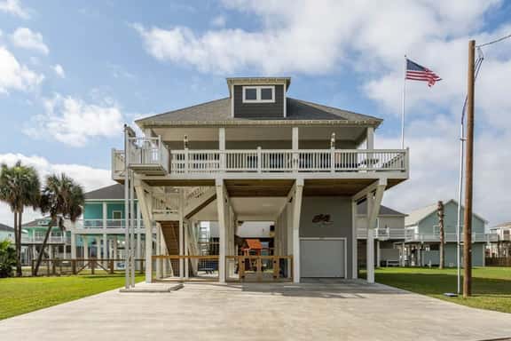 Golf Cart Rental, Playscape, Close to beach - Image 1