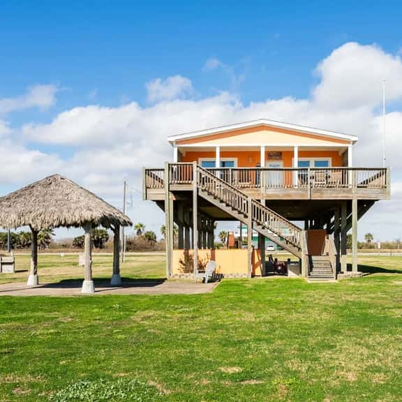 Beachfront Home w/ Huge Deck, Sleeps 10 - Image 1