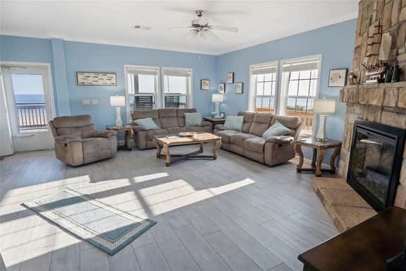 Beachfront Home w/ Huge Deck, Sleeps 10