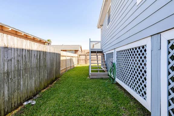 Cozy 2BR w/ King, 3 min to Beach