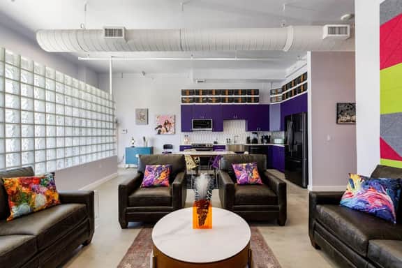 East Austin Oasis - Close to everything; leaves out nothing - Image 2