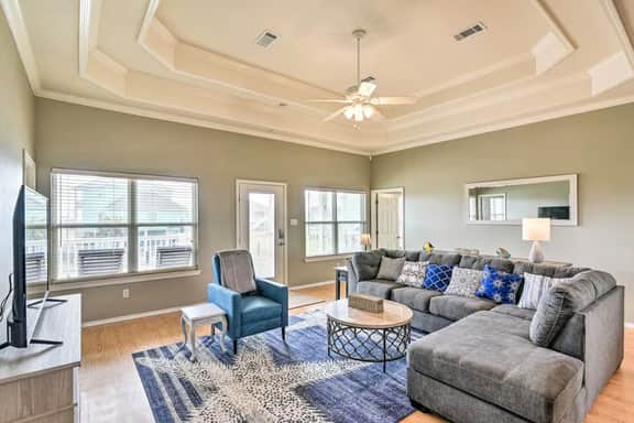 Family Retreat, Hangout Garage & Fire Pit, 3Bd/2Bth