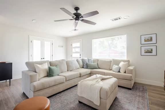 Remodeled 4BR/2BA – Steps from Georgetown Square - Image 2