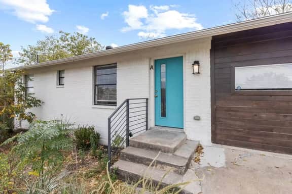 Easy Austin Living | 3BR Near Downtown + Park - Image 3