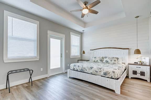 Royal Beach Retreat | Sleeps 16 | 4Bd/2.5Bth - Image 3