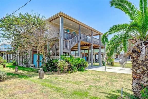 Gulf Views, Pet Friendly, Deck